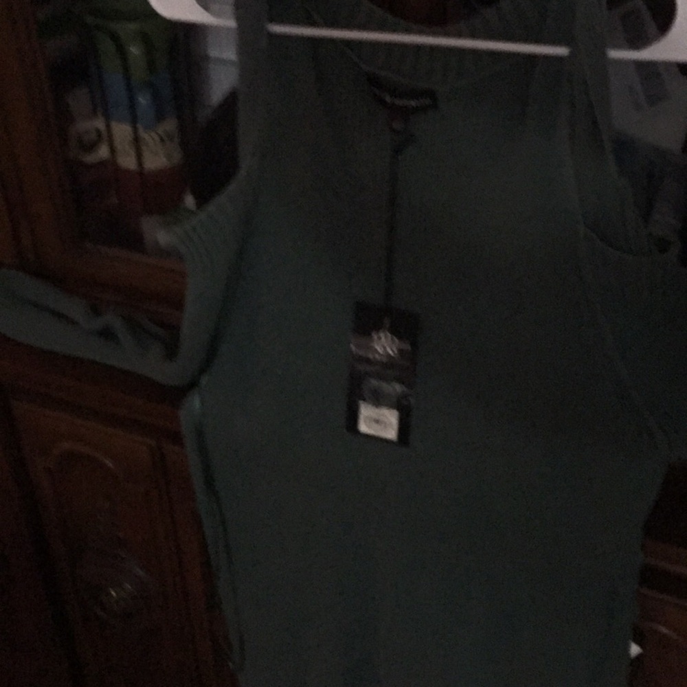 Rock and republic sleeveless sweater xl